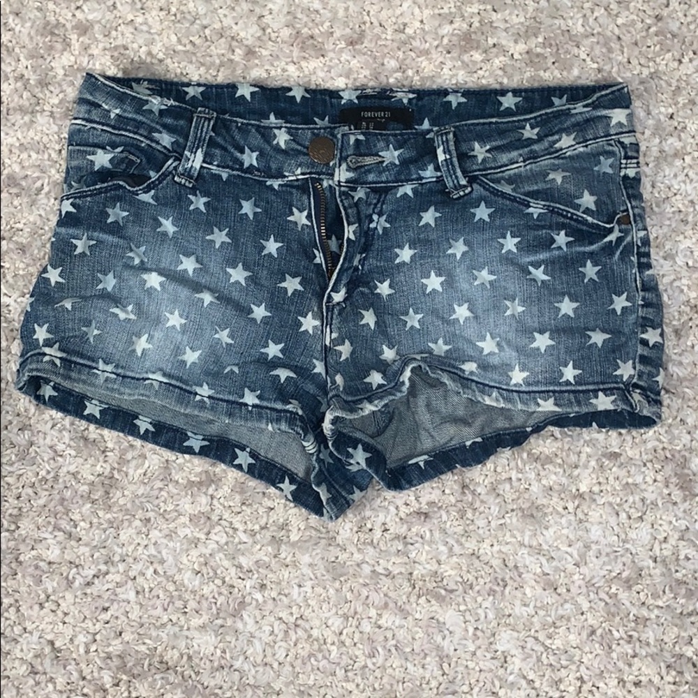 Star shorts